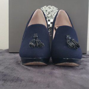 VC - Navy Suede Pumps